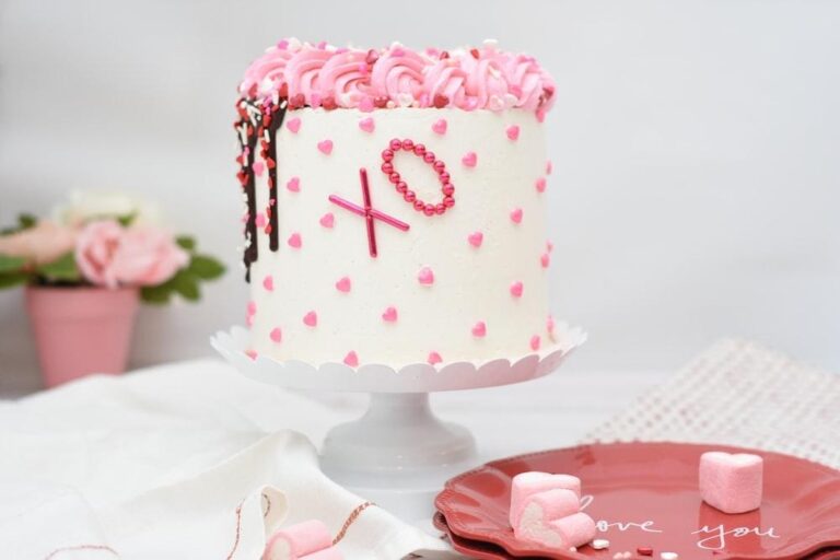 Best Cakes For Valentine’s Day Celebrations